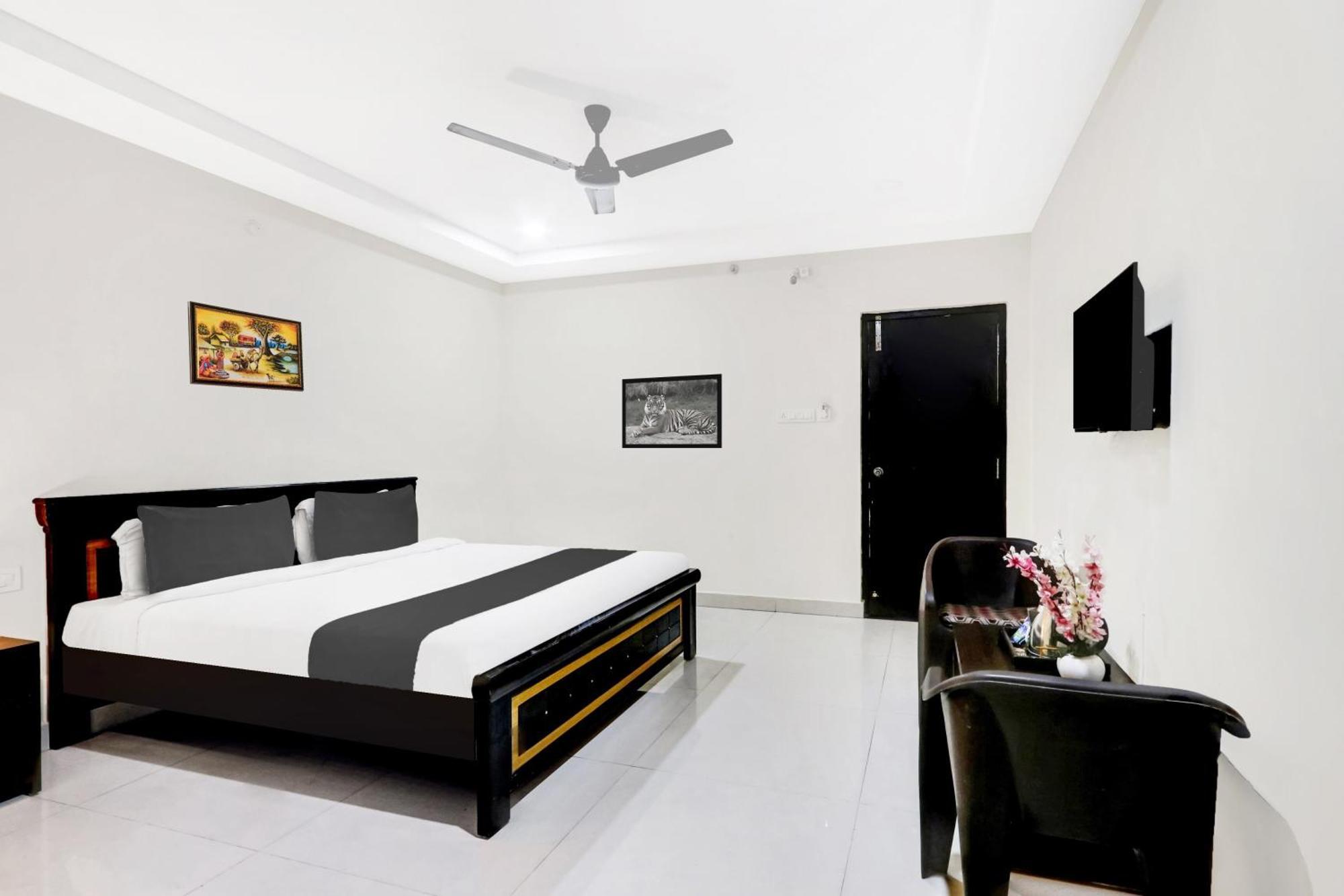 Super Townhouse Daba Garden Road Hotel Visákhapatnam Kültér fotó