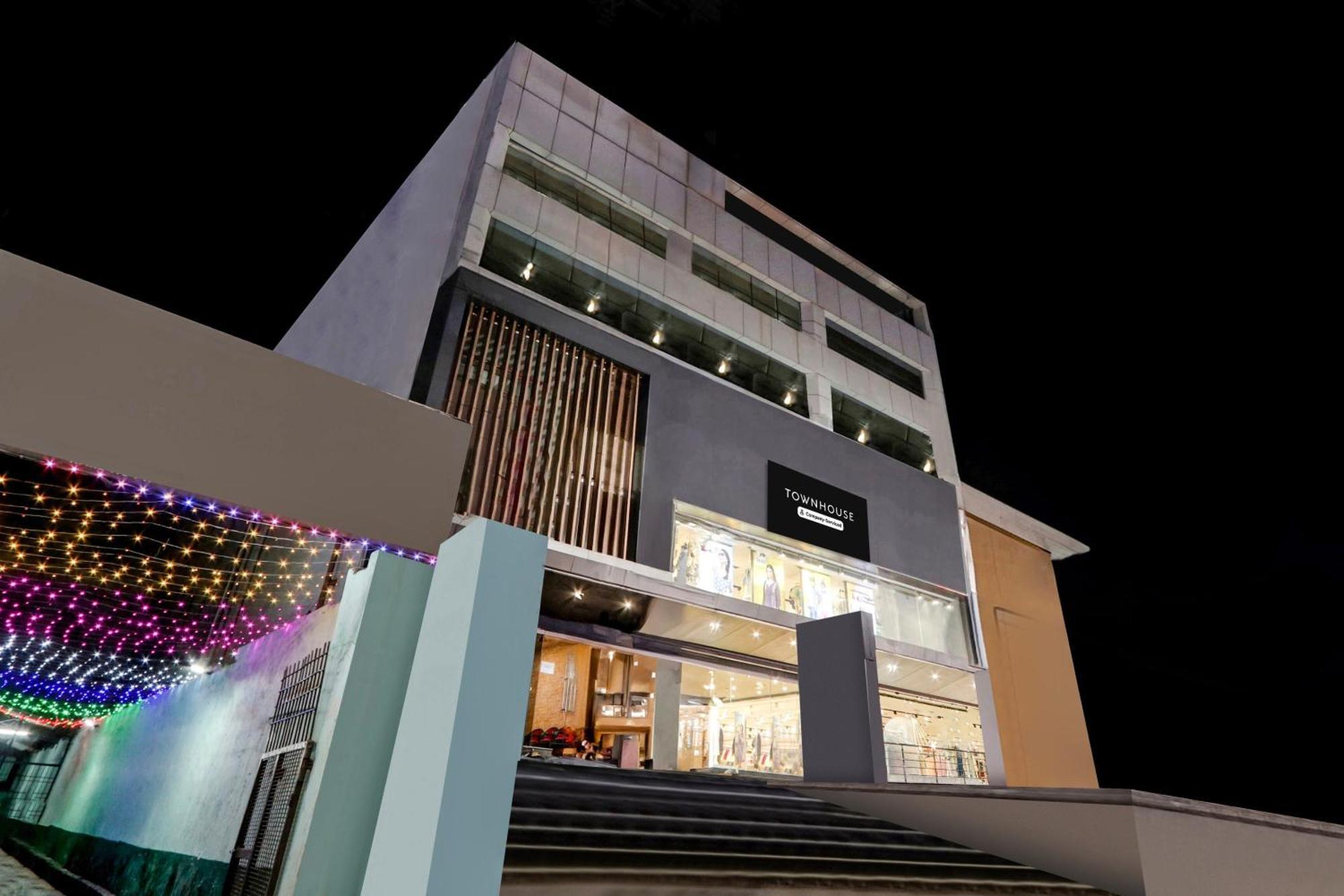 Super Townhouse Daba Garden Road Hotel Visákhapatnam Kültér fotó